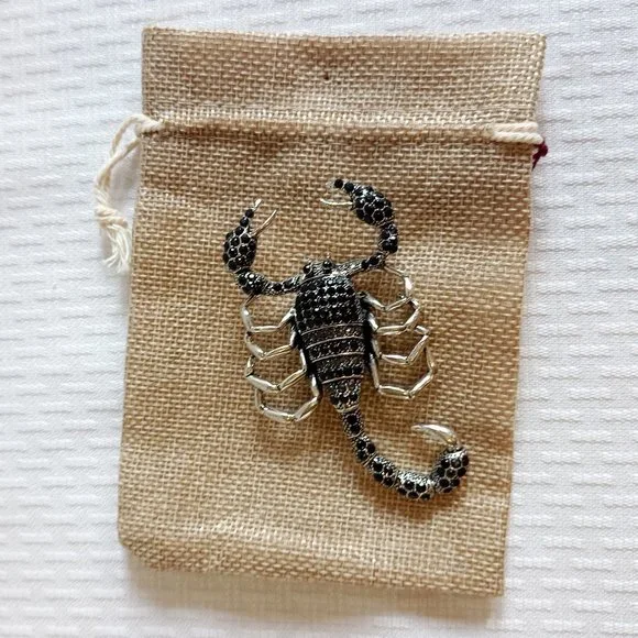 Black Rhinestone Scorpion Pin Broach - Picture 5 of 5
